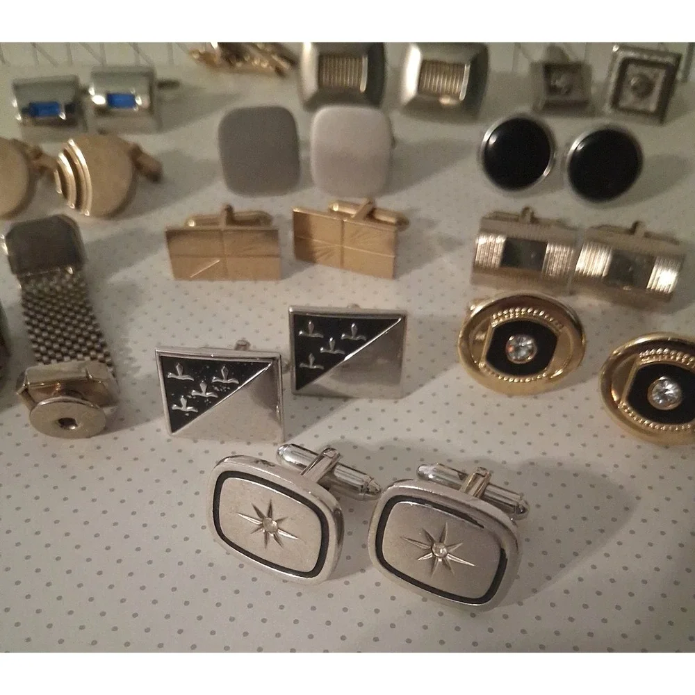Vintage Cufflinks Lot of 11 pair Gold & Silver Tone Swank Shield + 1 Tie Pin + 1